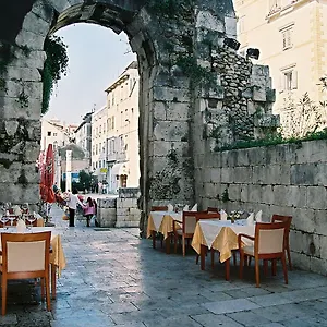 Peristil Croatia